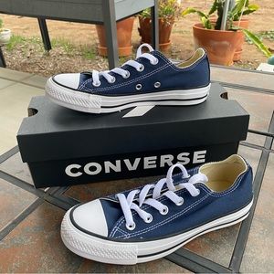 NEW Converse Chuck Taylor All Star Classic - Low Top, Navy
